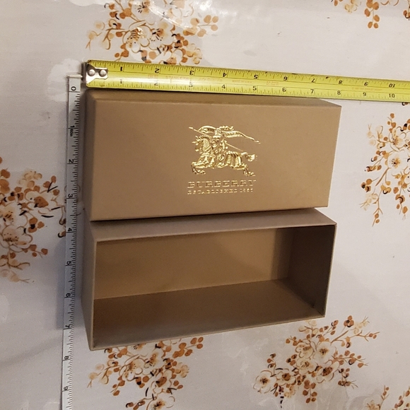 Burberry Case Box - Picture 1 of 1